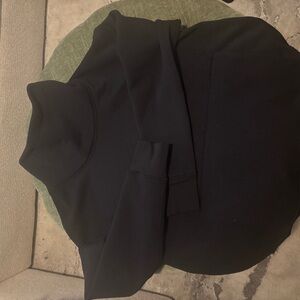 Lululemon - Black Pullover